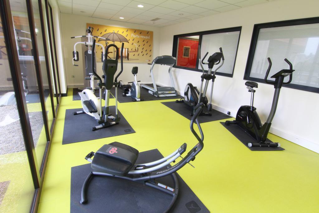 ホテル Ibis Styles Flers エクステリア 写真